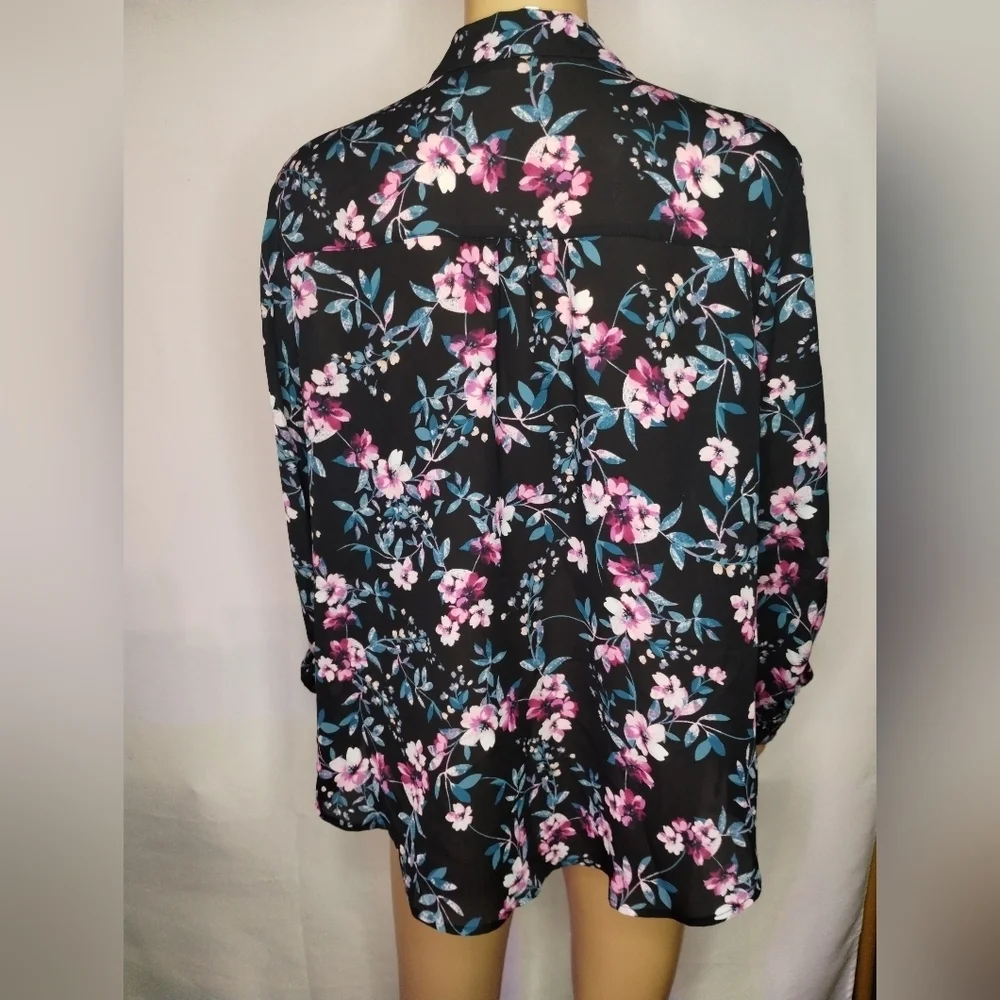 Elle women's size large long sleeve floral button up blouse shirt top - Picture 6 of 8